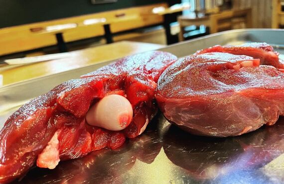 【希少肉入荷っ🦌】地元酒場あじと