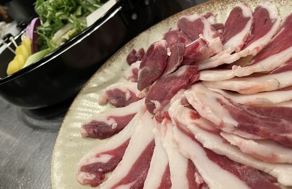 【神奈川でアナグマが楽しめるお店】ジビエ料理専門店　地元酒場あじと